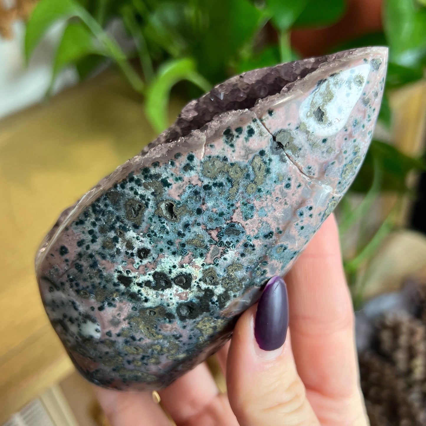 Amethyst Geode Cave