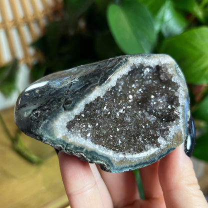 Druzy Amethyst Jasper Cave