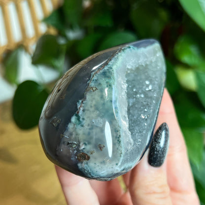 Druzy Agate Cave