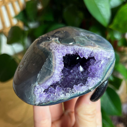 Amethyst Geode Cave