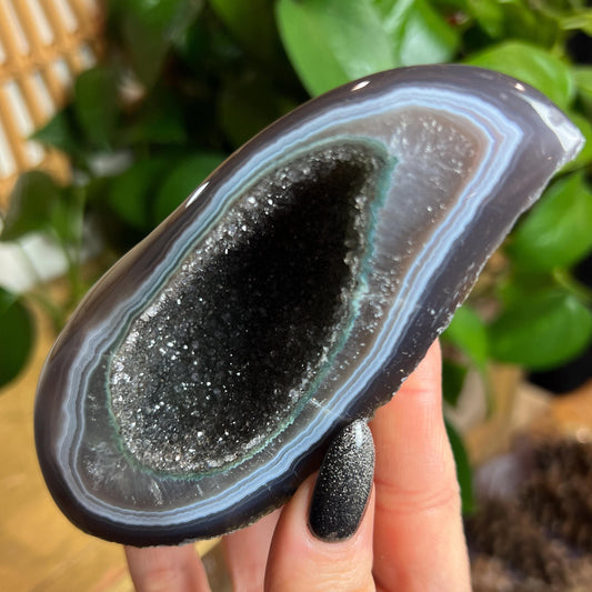 Druzy Agate Cave