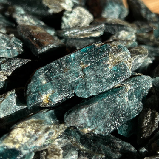 Gemmy Kyanite Blades