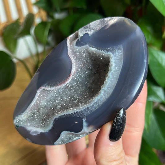 Druzy Agate Cave