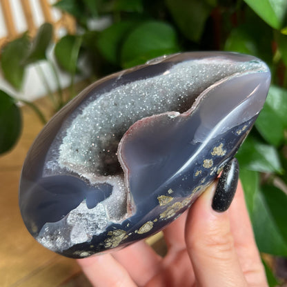 Druzy Agate Cave