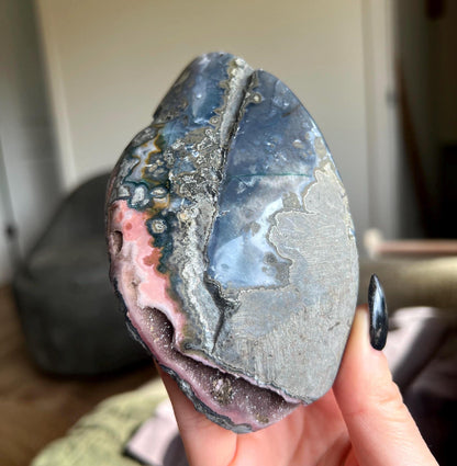 Druzy Amethyst Pink Agate Cave