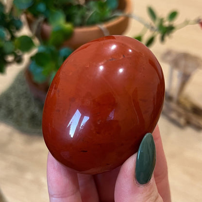 Red Jasper Quartz Palm Stone