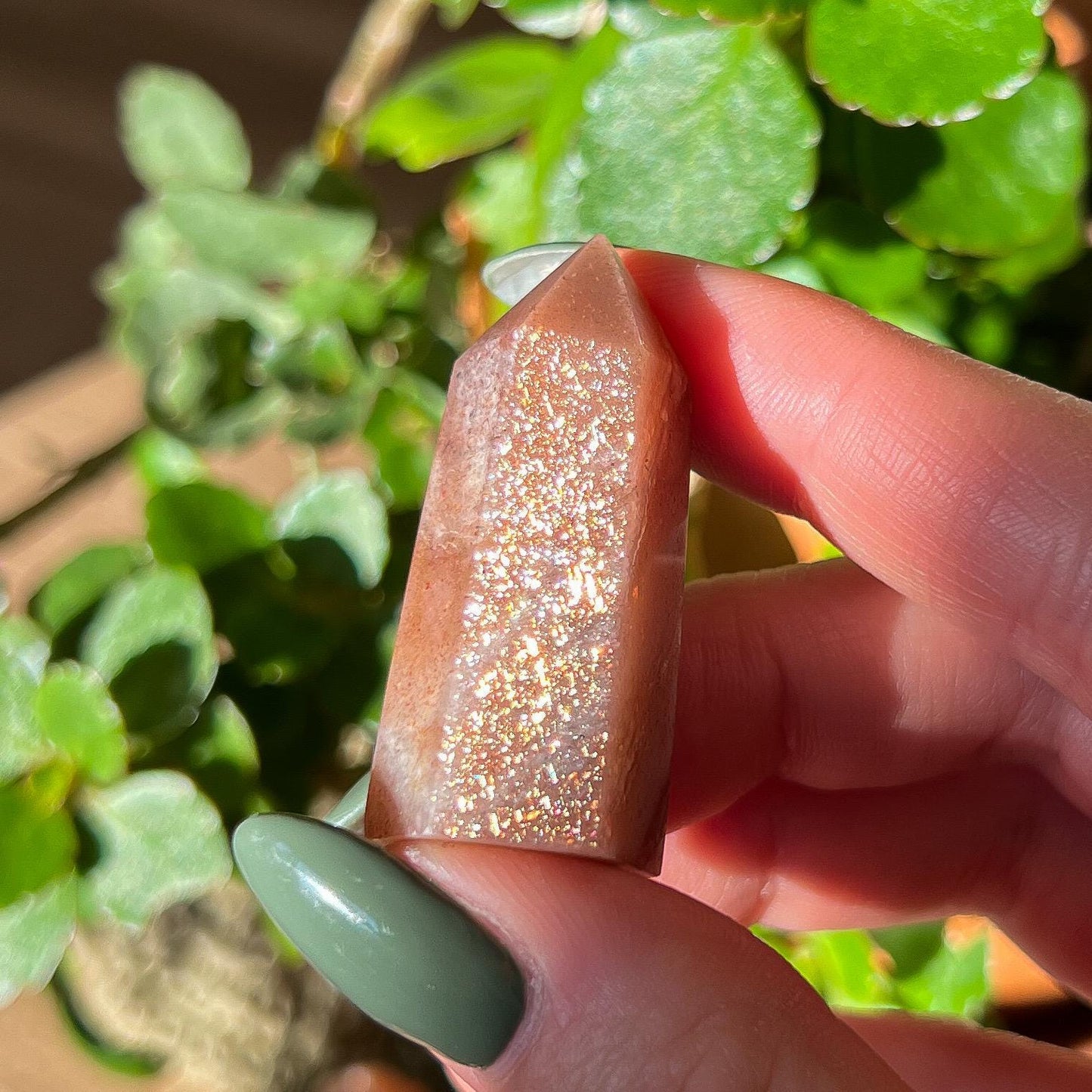 Confetti Sunstone Point