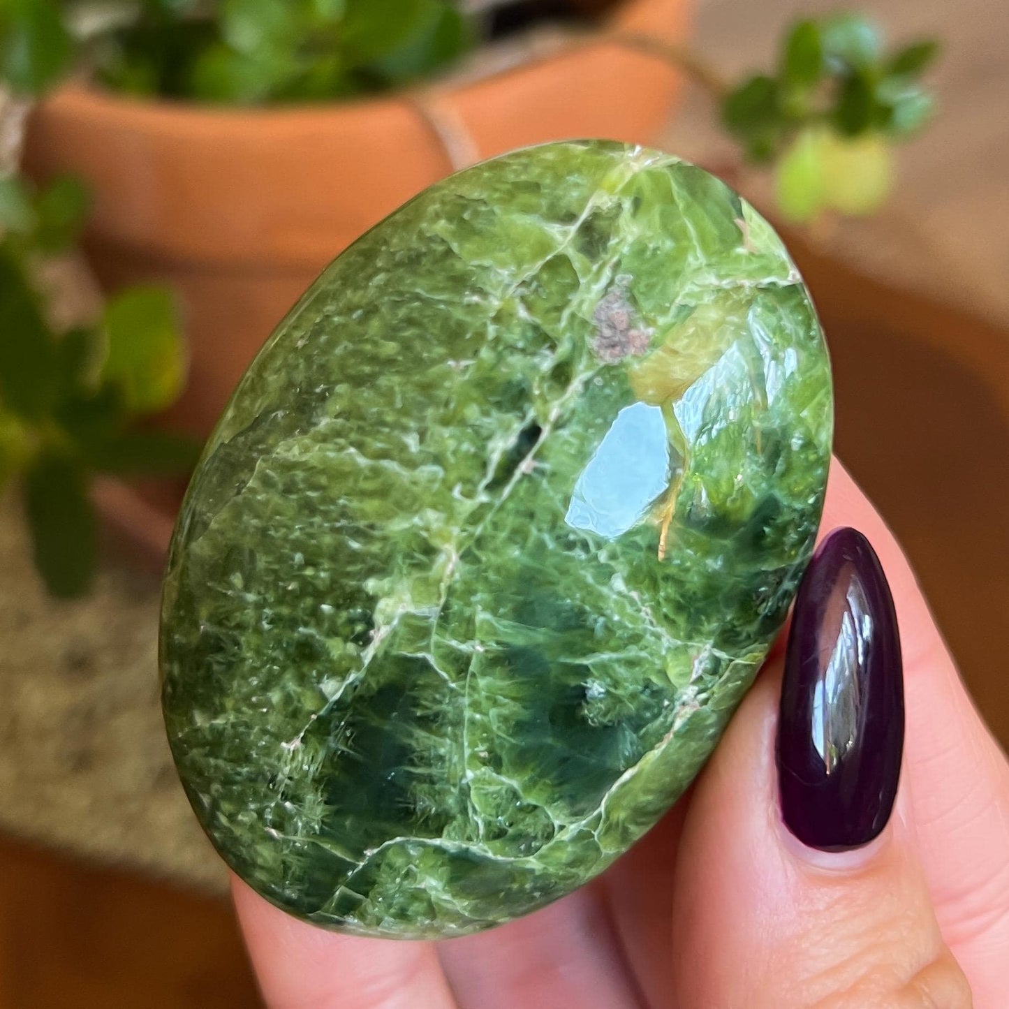 Green Tremolite Palm Stones