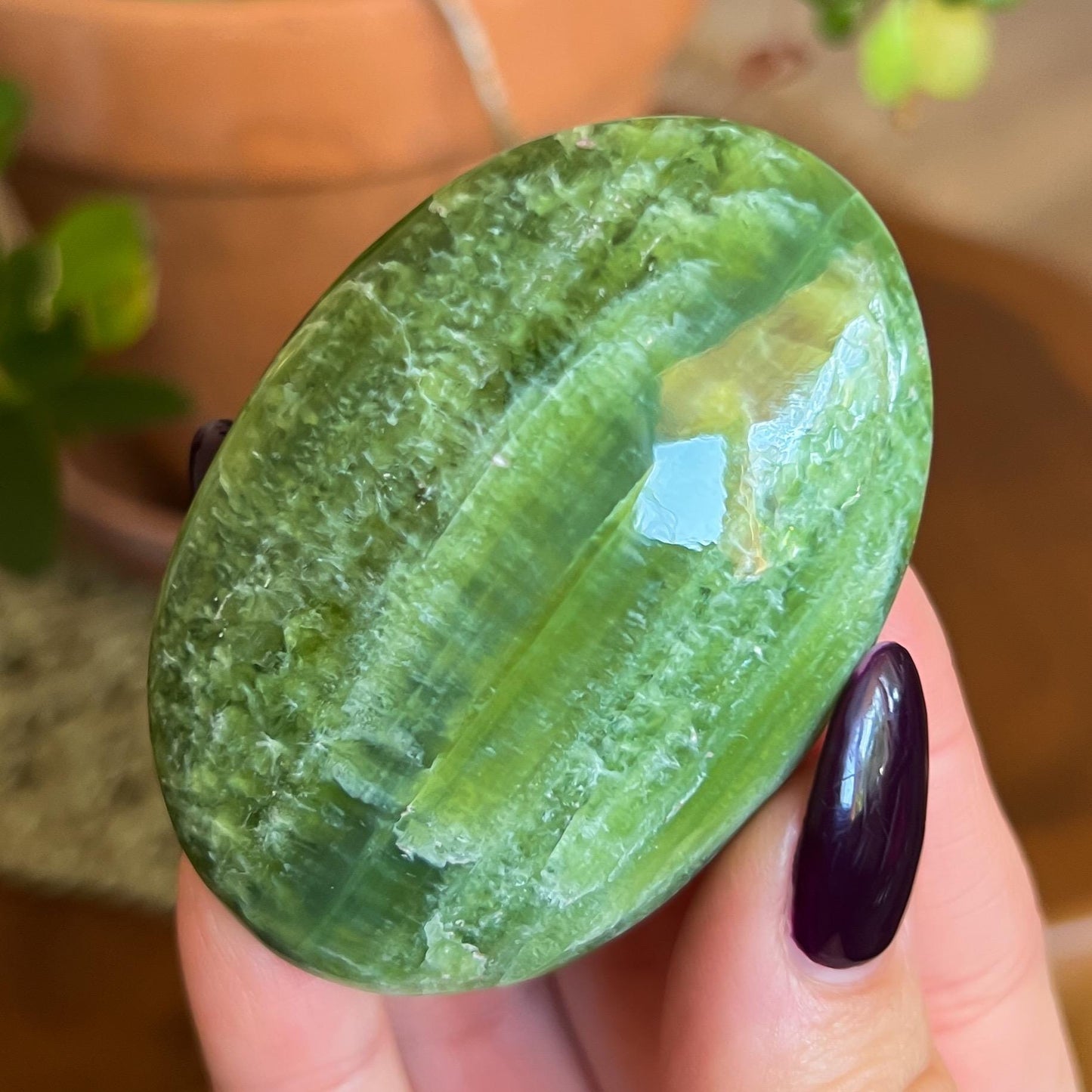 Green Tremolite Palm Stones