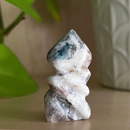 Snowball Euphoralite Carved Tower
