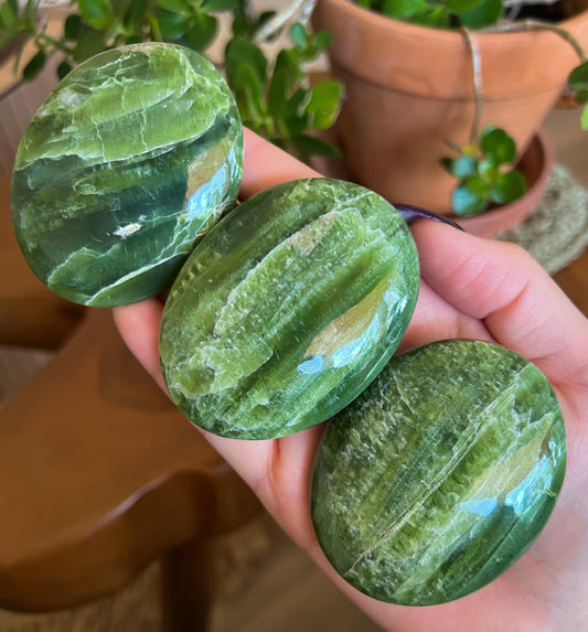 Green Tremolite Palm Stones