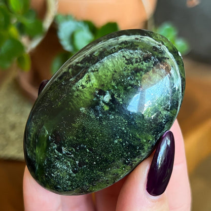 Glowing Serpentine Palm Stones