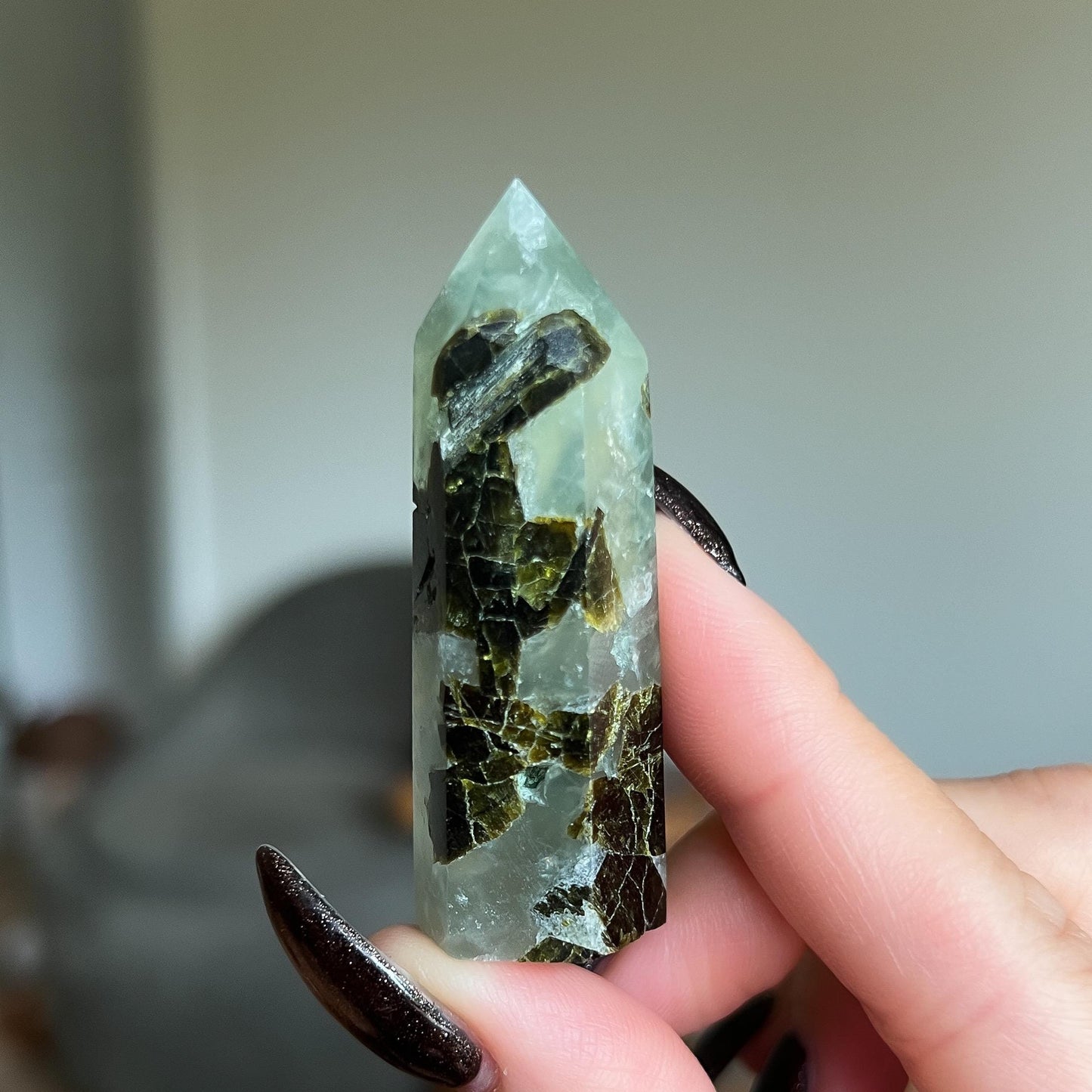 Prehnite with Epidote Point