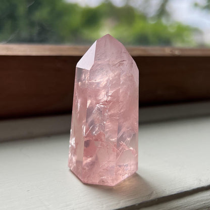 Gem Rose Quartz Point