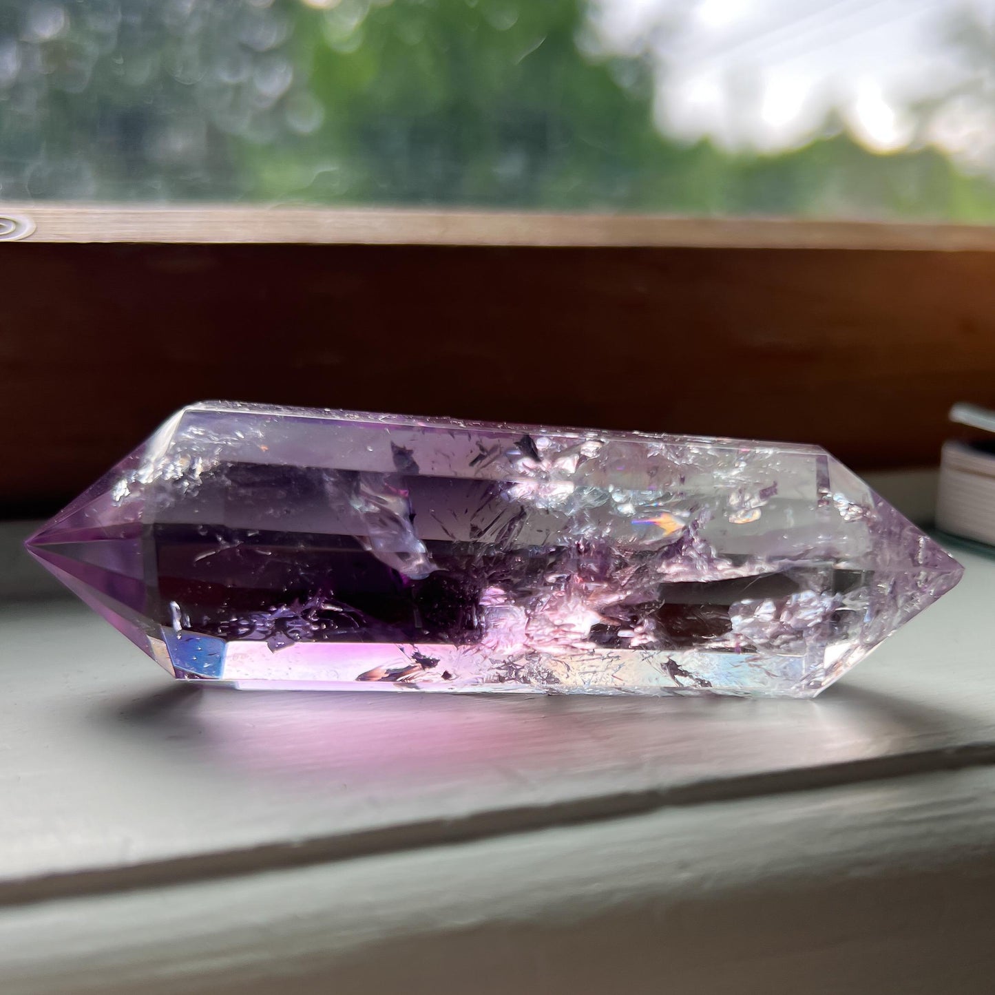 Rainbow Amethyst Vogel