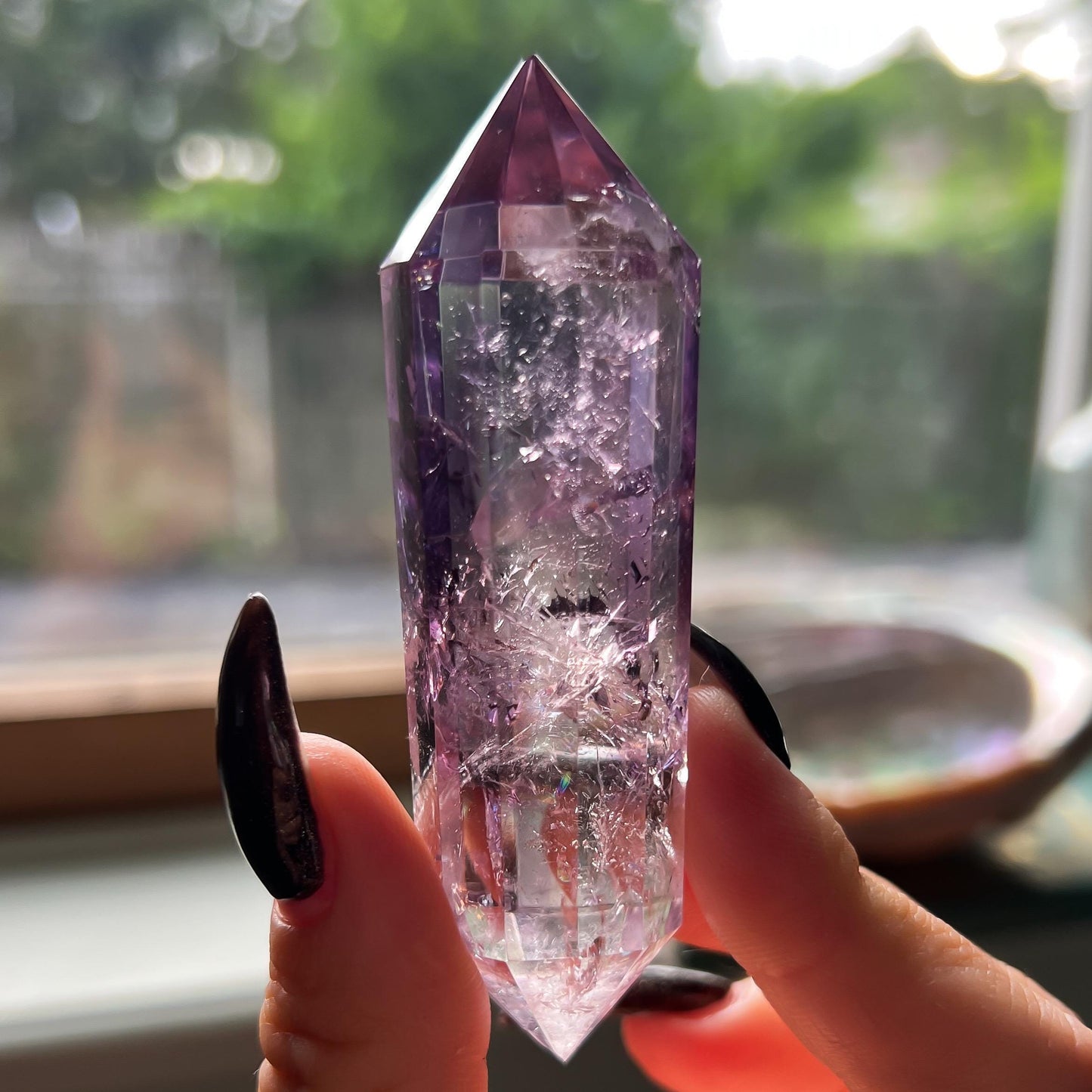 Rainbow Amethyst Vogel