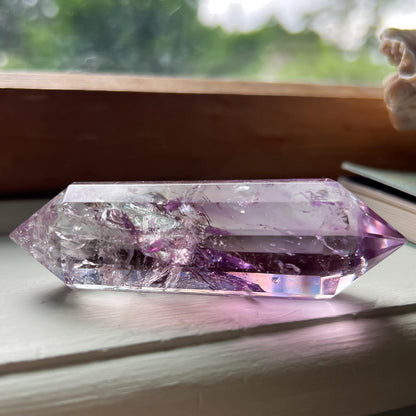 Rainbow Amethyst Vogel