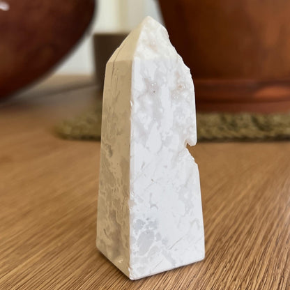 Druzy White Plume Agate Tower